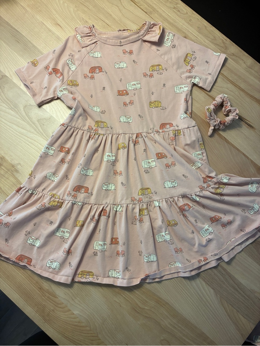 Souris Mini - Girls' Pink Camper Print Tiered Dress with Scrunchie